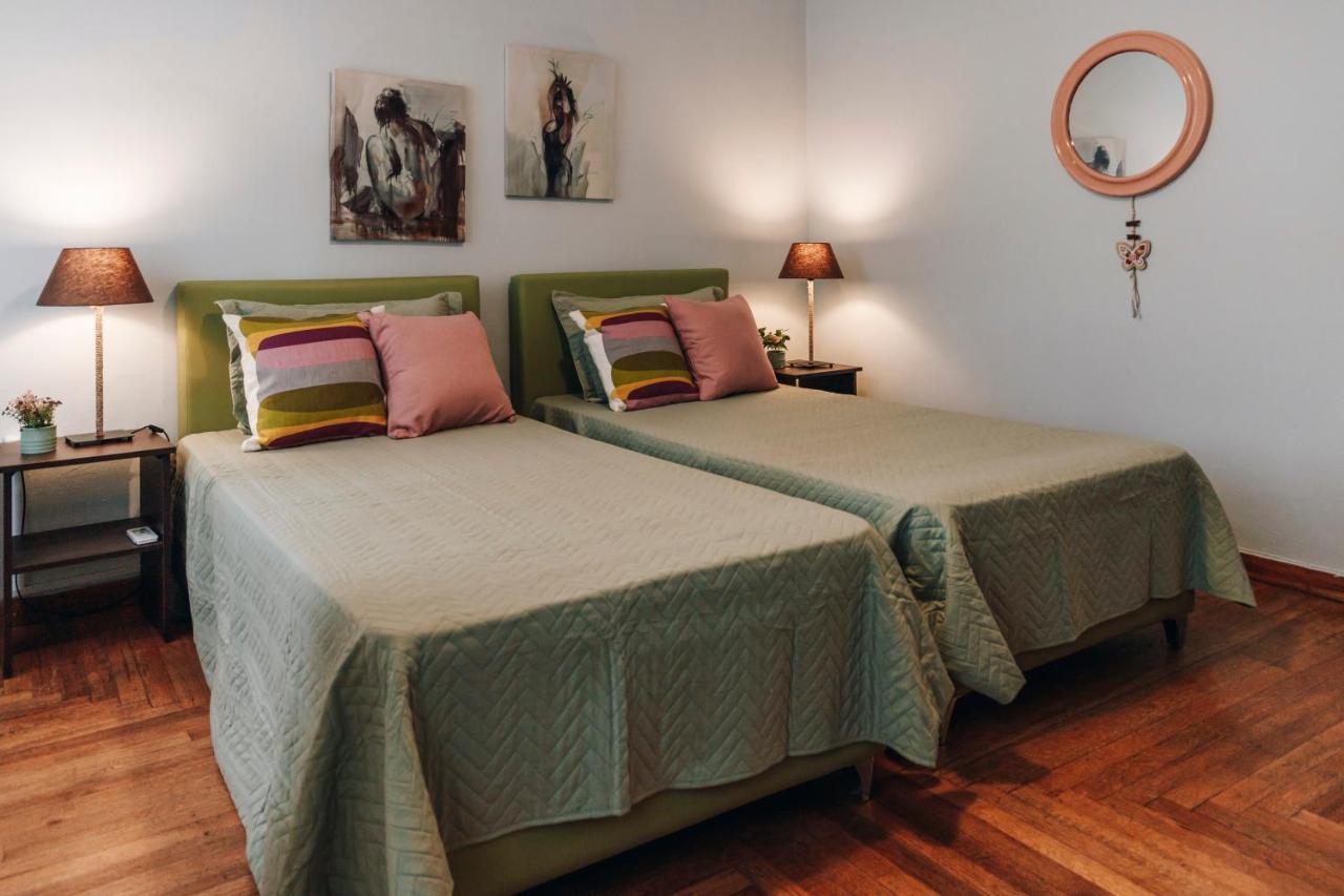 Monastiraki-Psiri, Old Town, 3-Bdr Apt, Sleep 6-10P, Spacious Court Yard Athens Exterior photo