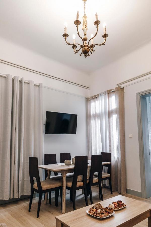 Monastiraki-Psiri, Old Town, 3-Bdr Apt, Sleep 6-10P, Spacious Court Yard Athens Exterior photo