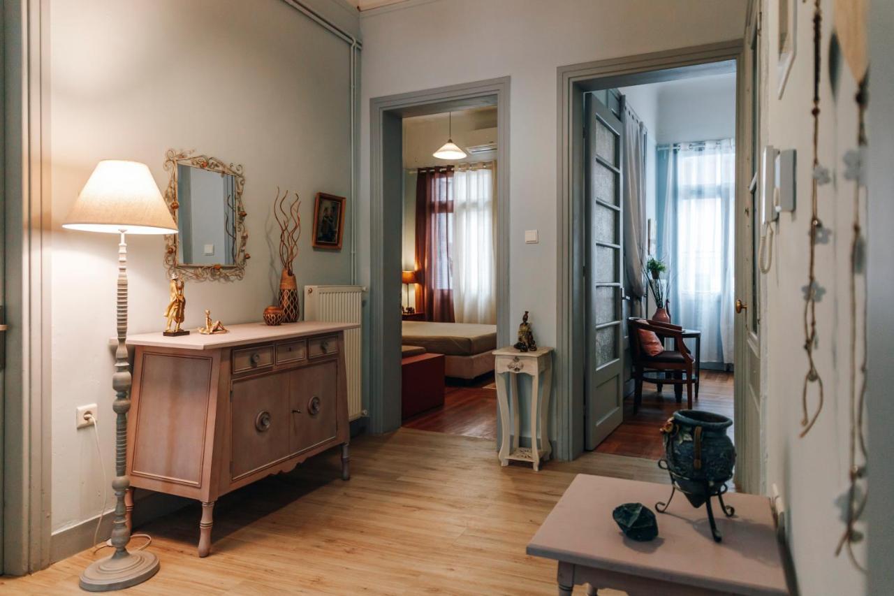 Monastiraki-Psiri, Old Town, 3-Bdr Apt, Sleep 6-10P, Spacious Court Yard Athens Exterior photo