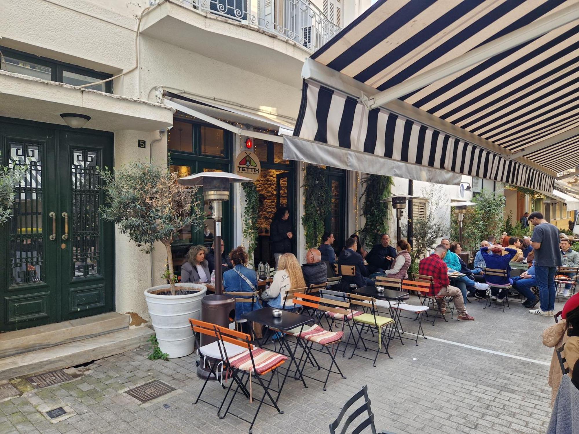 Monastiraki-Psiri, Old Town, 3-Bdr Apt, Sleep 6-10P, Spacious Court Yard Athens Exterior photo